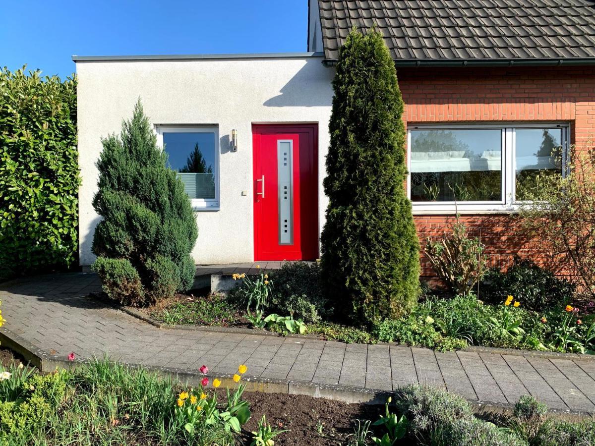 Ferienwohnung Zimmergruen Am Nordpark Мьонхенгладбах Екстериор снимка