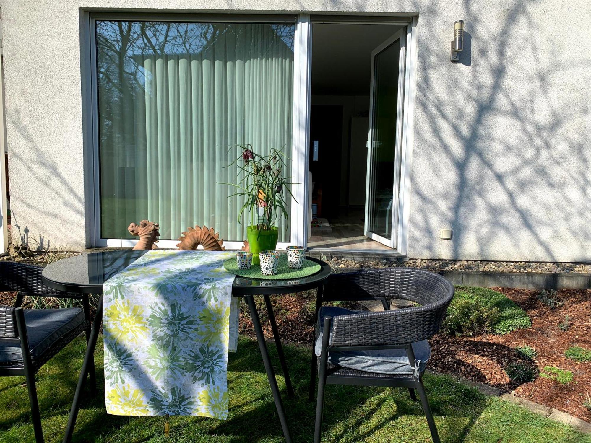 Ferienwohnung Zimmergruen Am Nordpark Мьонхенгладбах Екстериор снимка